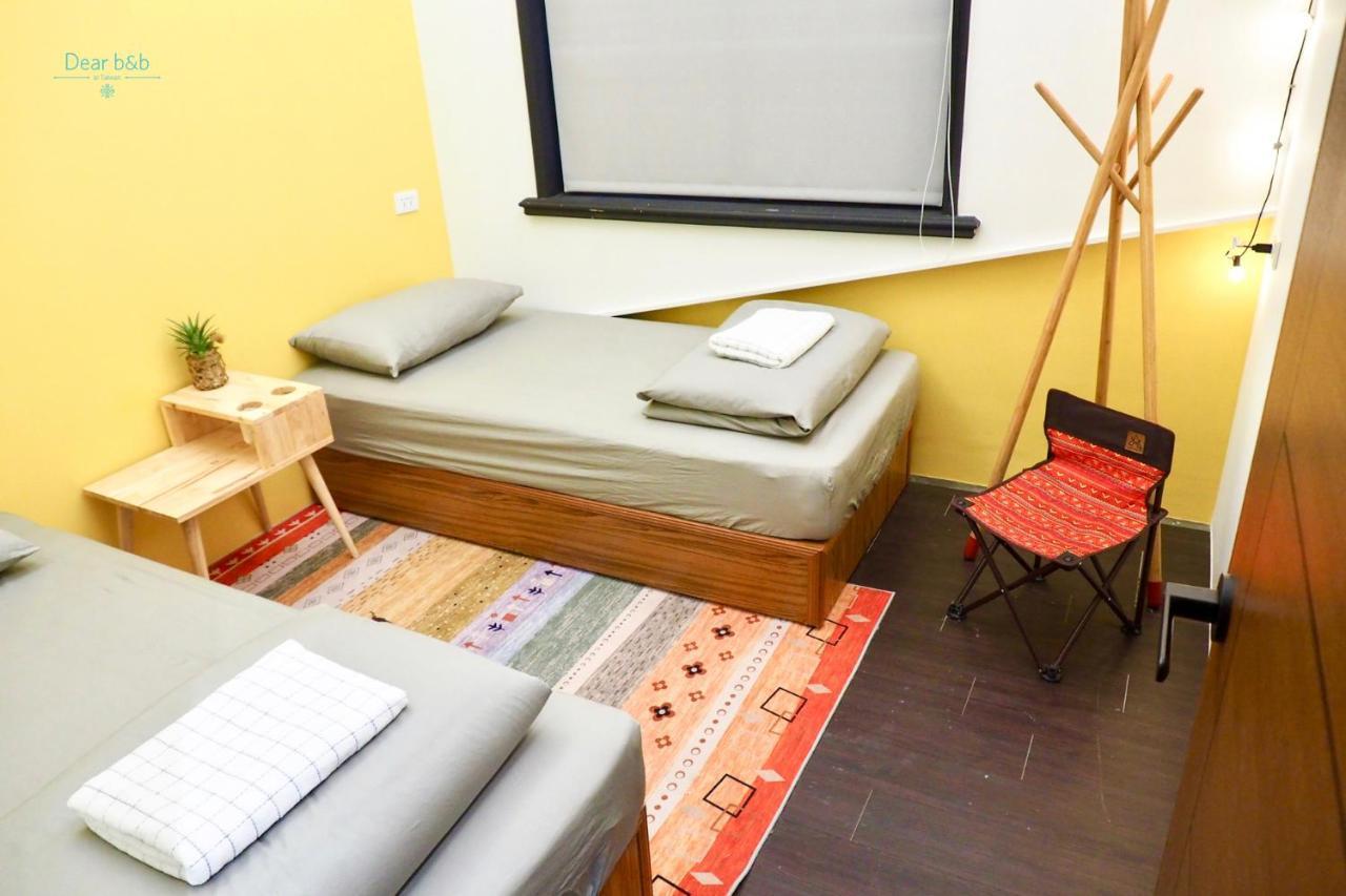 N Joy Takao Hostel Kaohsiung Buitenkant foto