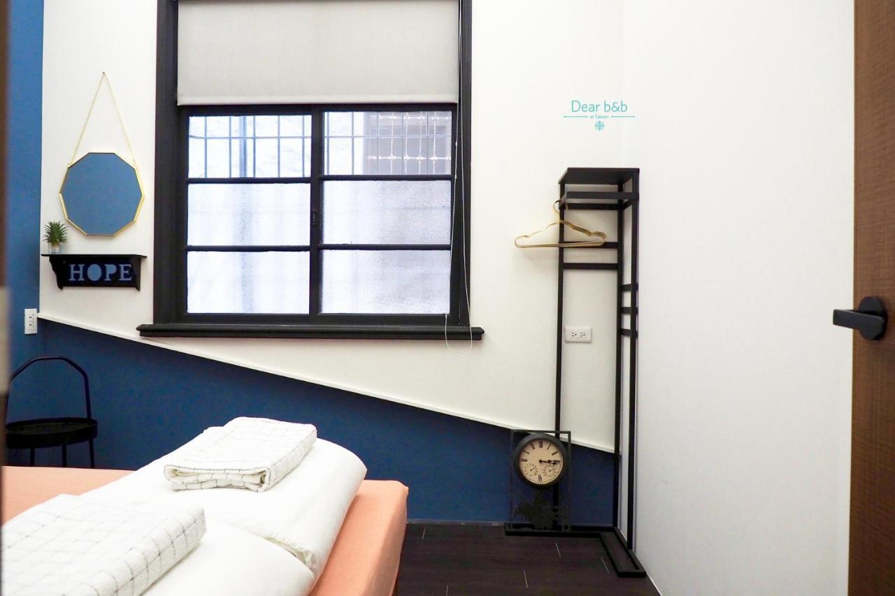 N Joy Takao Hostel Kaohsiung Buitenkant foto
